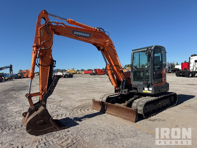 EXCAVADORA 2018 DOOSAN DX85R3