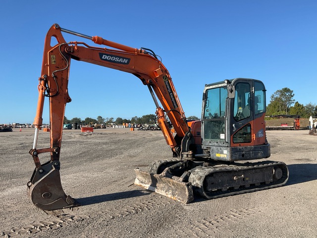 2018 Doosan DX85R-3 Mini Excavator