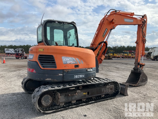 EXCAVADORA 2018 DOOSAN DX85R3