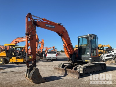 2018 Doosan DX85R-3 حفارة صغيرة
