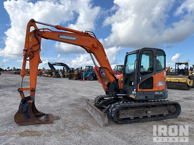 EXCAVADORA 2018 DOOSAN DX85R3