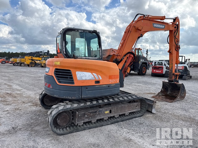 EXCAVADORA 2018 DOOSAN DX85R3