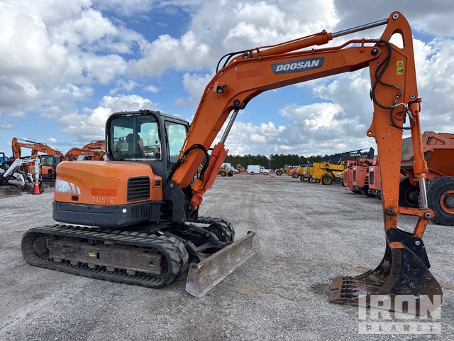 EXCAVADORA 2018 DOOSAN DX85R3