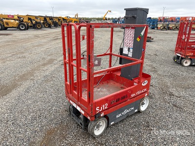 2016 Skyjack SJ12 Elevador vertical