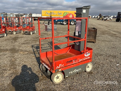 2016 Skyjack SJ12 Elevador vertical