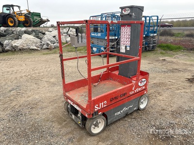 2016 Skyjack SJ12 رافعة عمودية