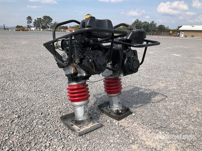 Quantity of (2) Lote de Bailarinas (INOPERABLES) / Jumping Jack Tamper (Inoperable)