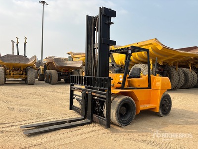 2004 Hyundai HDF80-III 8 ton Forklift