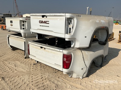 Quantity of (4) Pickup Cuerpo (Unused) - Fits GMC Sierra & Chevrolet Silverado Pickup Trucks