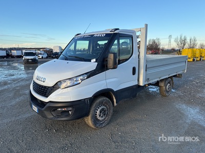 2020 Iveco Daily 35S14 4x2 Flatbed Truck