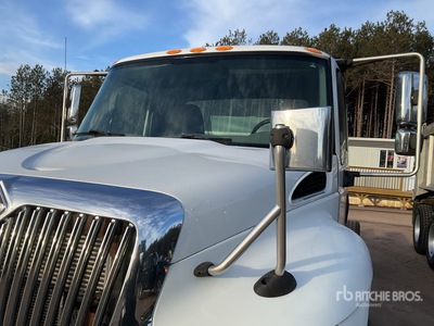 2016 International 4300 4x2 Cab & Chassis