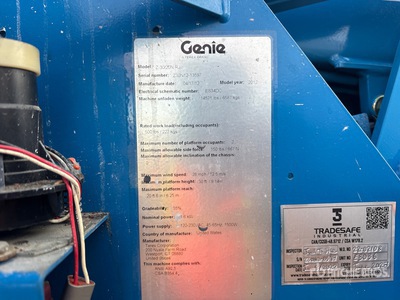 2012 Genie Z-30/20N Articulating Boom Lift