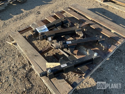 (4) Full Tracked Vehicle Track Connecting Fixtures