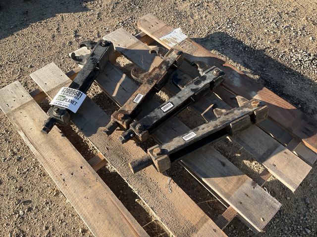 (4) Full Tracked Vehicle Track Connecting Fixtures