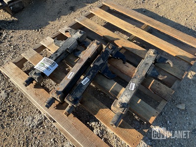 (4) Full Tracked Vehicle Track Connecting Fixtures