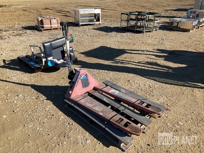 Dayton 5NP21 Pallet Jack