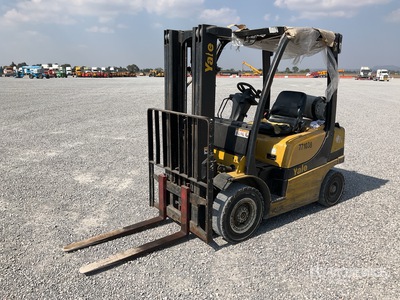 2012 Yale GLP50VX 5000 lb Cushion Tire Montacargas / Forklift