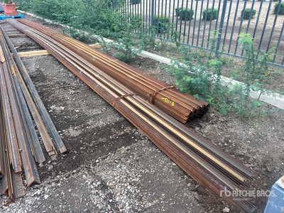 Quantity of 2 in x 2 in x 40 ft Angle Iron Divers - Industriel