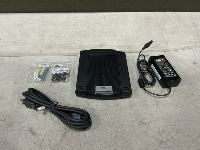 (4) Axis 0291-001-02 Video Interface Units