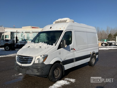 2015 Freightliner Sprinter 2500 4x2 Refrigerated Cargo Van
