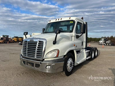 2019 Freightliner Cascadia 125 6x4 Cabeza Tractora Cabina Corta