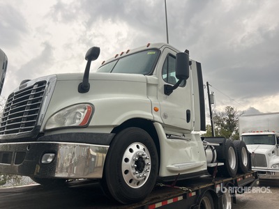 2019 Freightliner Cascadia 125 T/A Day Cab Truck Tractor