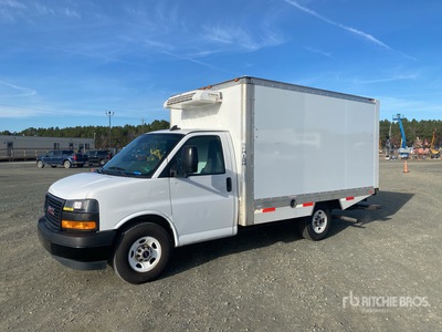 2019 GMC Savana 3500 4x2 Camion fourgon