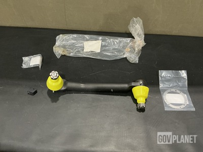 (2) Knobs, (559) Shims, (11) Connecting Links & Assorted Items