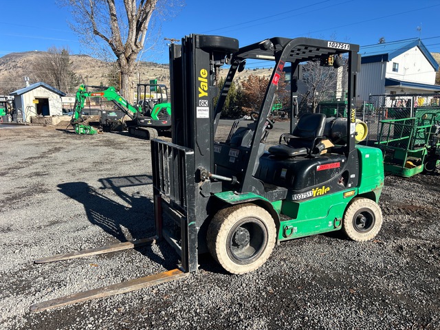 2017 Yale GTP060VX 3800 lb Pneumatic Tire Forklift