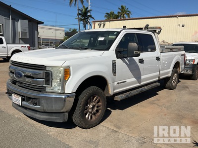 2017 Ford F-250 XLT 4x4 Crew Cab Pickup