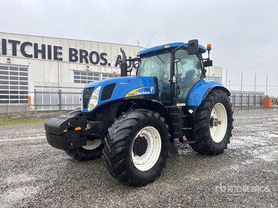 2009 New Holland T7040 4WD Tractor