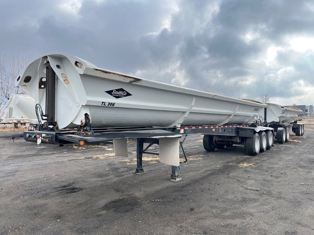 2015 SmithCo B-Train Side Dump Trailer 2015 SmithCo B-Train Side Dump Trailer