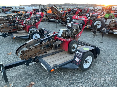 2019 Barreto E924HM-4MS Walk Behind Mini Scavatrincea w/ Barreto Trailer