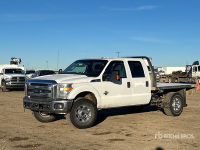 2015 Ford F-350 XLT 4x4 Crew Cab Flatbed Truck