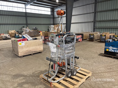 Quantity of Bosch T4B Gravity Rise Mitre Saw Stands その他 - 店舗 & 倉庫