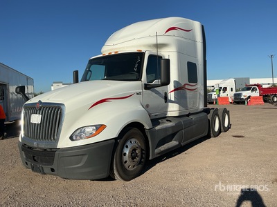 2022 International LT625 6x4 T/A Sleeper Truck Tractor