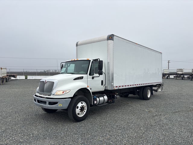 2016 International 4300 4x2 Van Truck