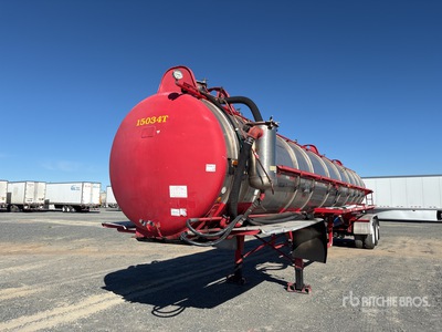 1984 Petro-Steel 1-7000-SS-SR T/A مقطورة صهاريج