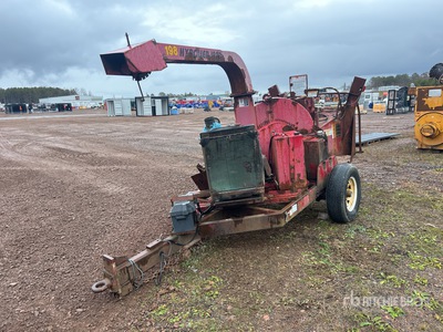Woodchuck Hyroller Tow-Behind Wood Chipper (Inoperable)