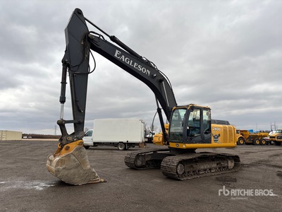 2011 John Deere 240D LC Tracked Excavator