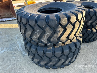 Quantity of (2) Maverick 29.5x25 E3/L3 Neumáticos (Unused)