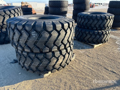 Quantity of (4) Bedrock 23.5x25 E3/L3 Neumáticos (Unused)