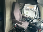 Cab with Seats/armrests