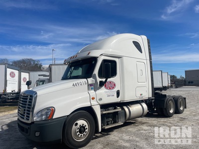 2019 Freightliner Cascadia T/A Sleeper Truck Tractor