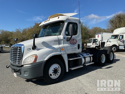 2017 Freightliner Cascadia 125 6x4 T/A Day Cab Truck Tractor