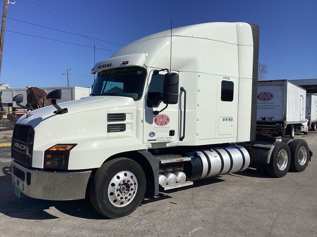 2019 Mack AN64T 6x4 T/A Sleeper Truck Tractor 2019 Mack AN64T 6x4 T/A Sleeper Truck Tractor