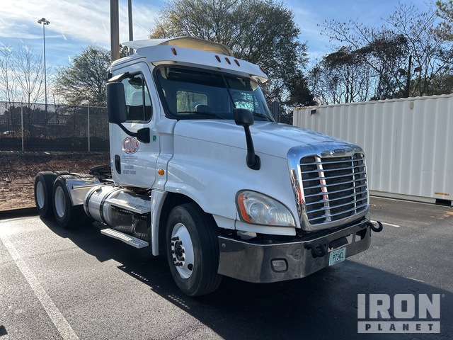 CAMIóN 2016 FREIGHTLINER