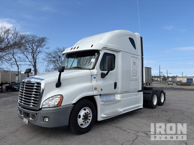 2018 Freightliner Cascadia 125 6x4 Ciągnik siodłowy T/A z kabiną sypialną