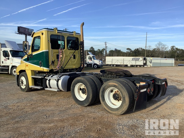 CAMIóN 2017 FREIGHTLINER