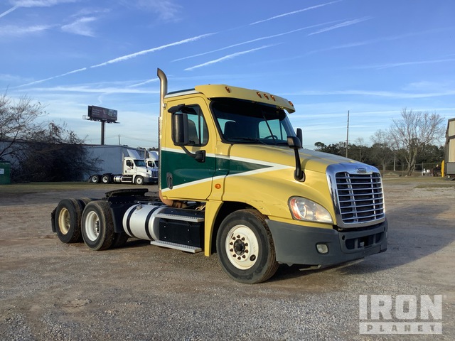 CAMIóN 2017 FREIGHTLINER